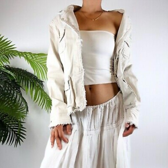 Live a little vintage Y2K White Casual Distressed Jacket / Size: M - Picture 3 of 14